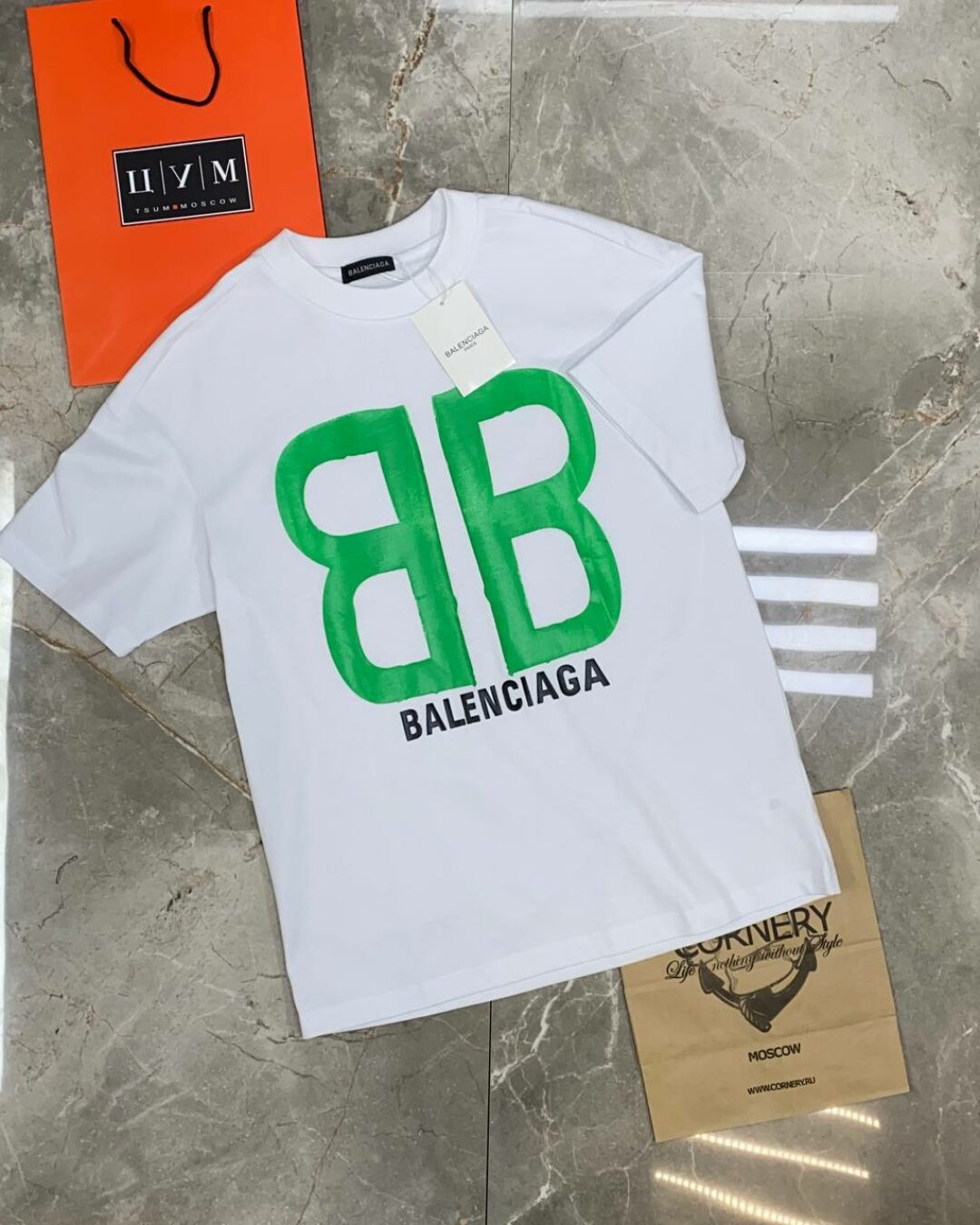 Футболка Balenciaga