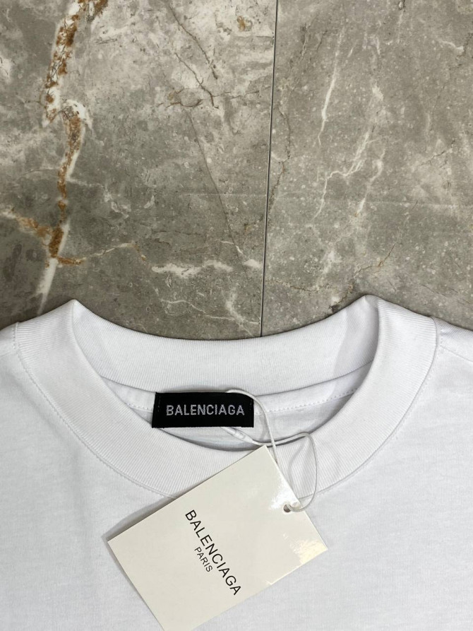 Футболка Balenciaga — изображение 3