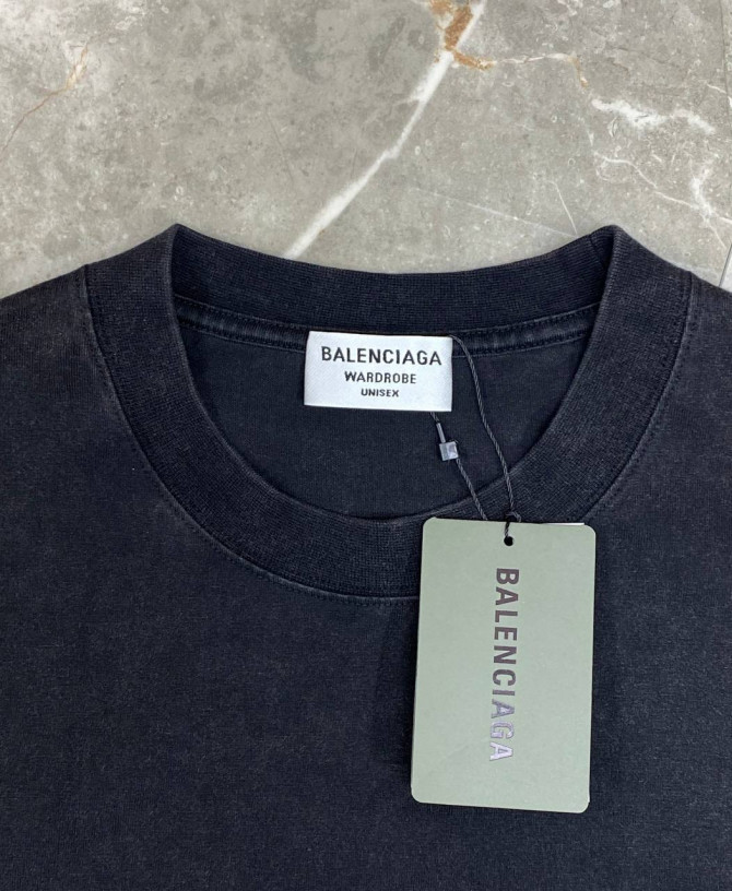 Футболка Balenciaga — изображение 5