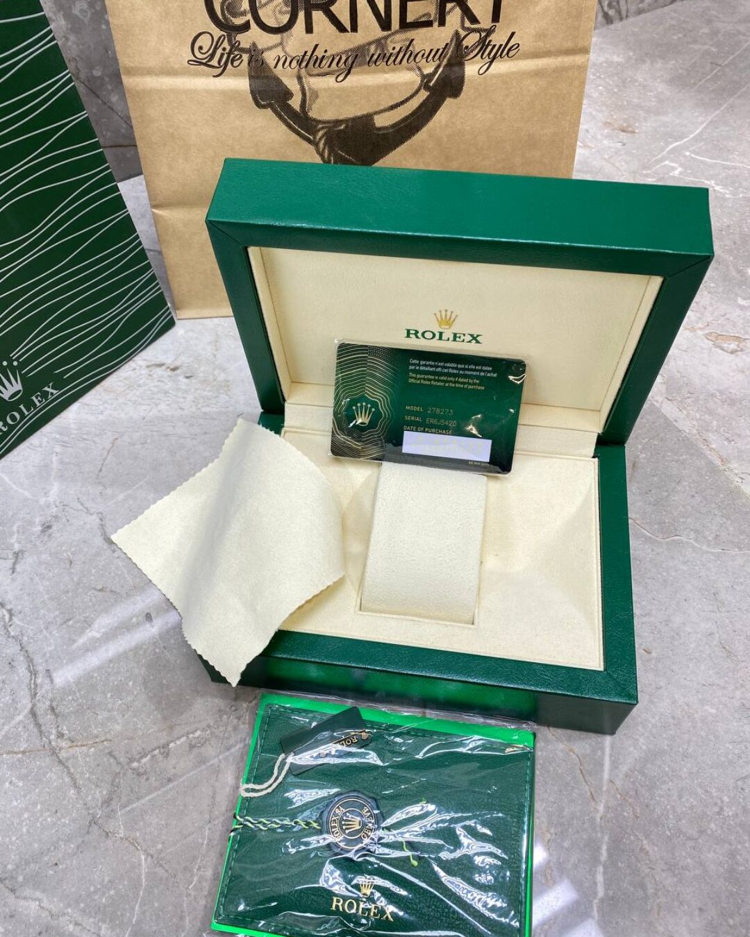 Часы Rolex DateJust Gold — изображение 4