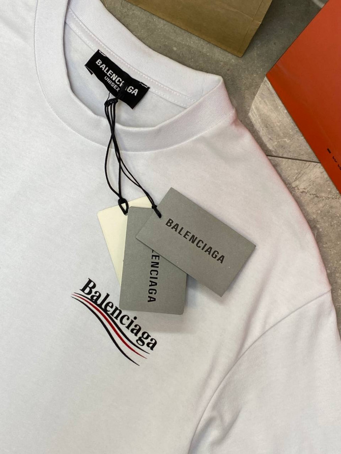 Футболка Balenciaga — изображение 3