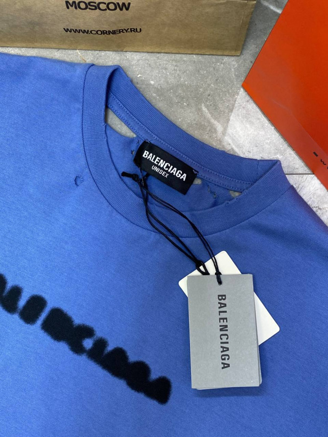 Футболка Balenciaga — изображение 6