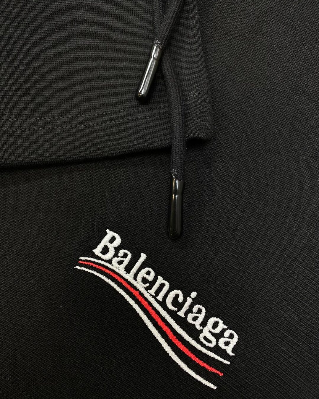 Шорты Balenciaga — изображение 3