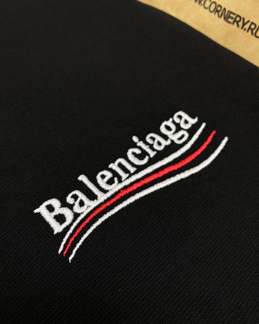 Шорты Balenciaga — изображение 9