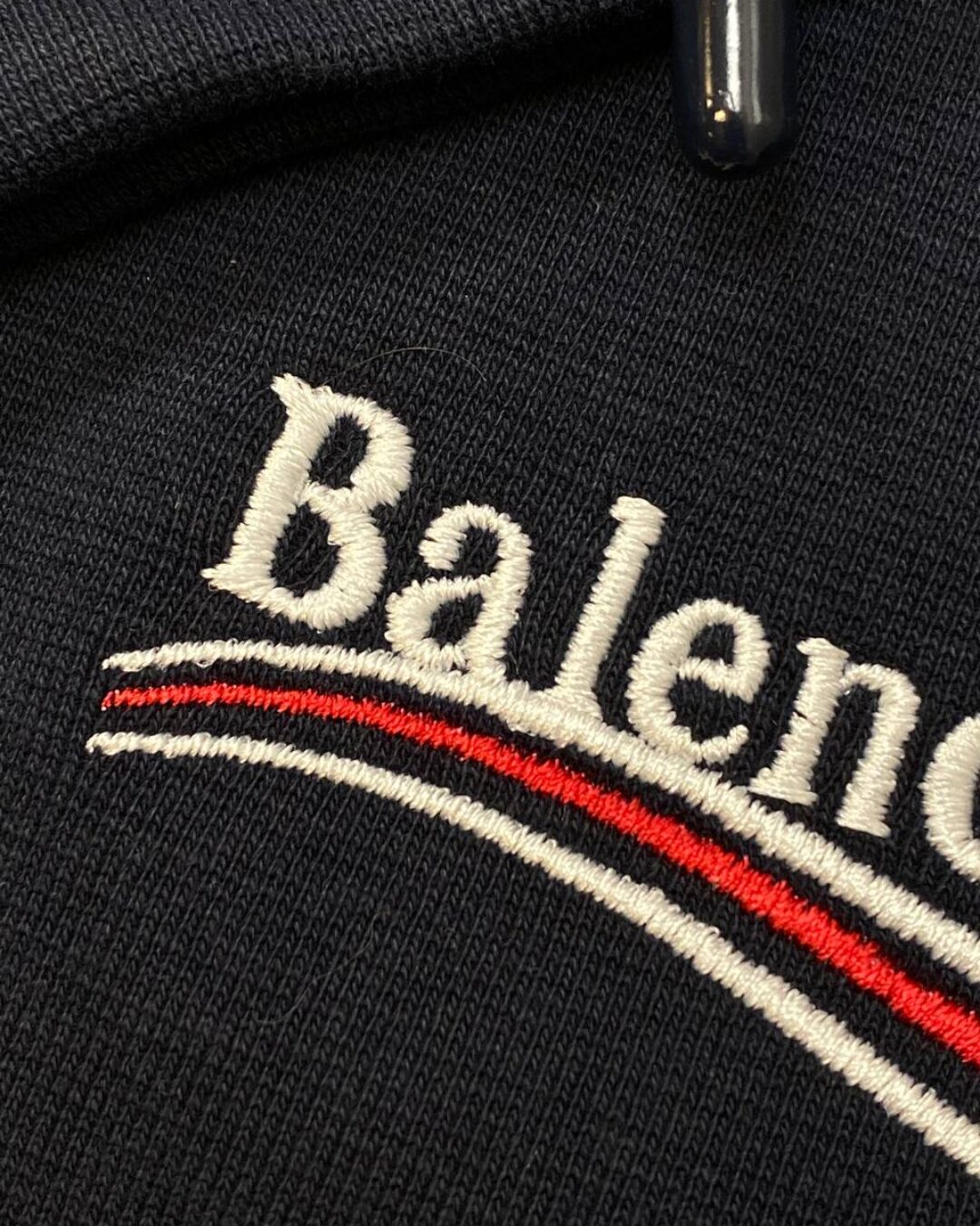 Шорты Balenciaga — изображение 2