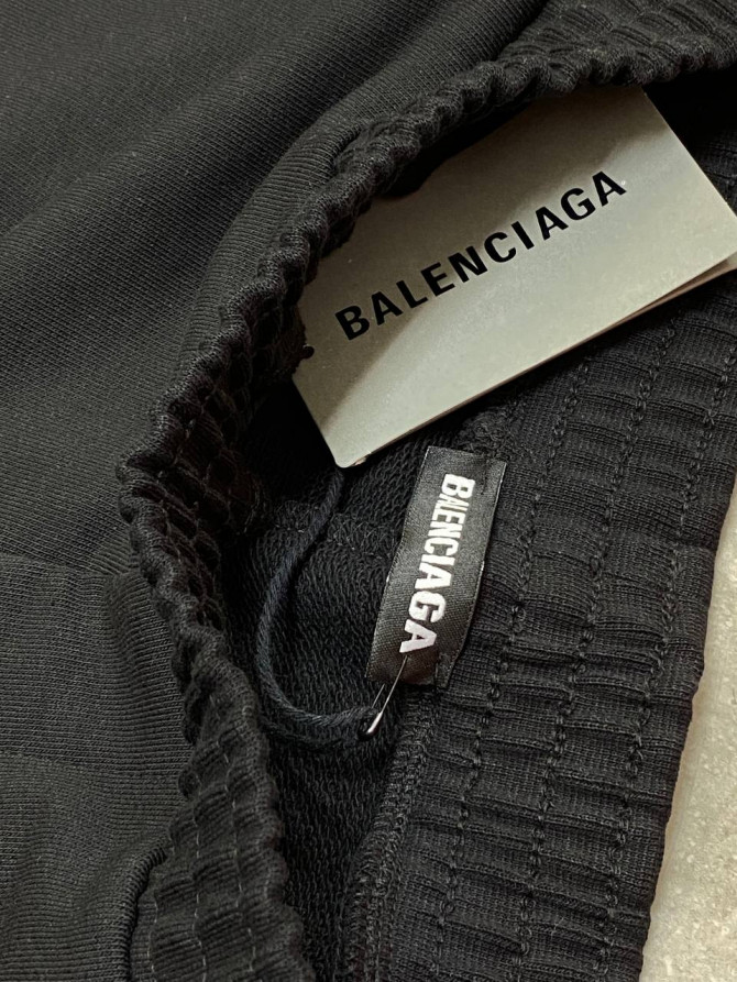 Шорты Balenciaga — изображение 8