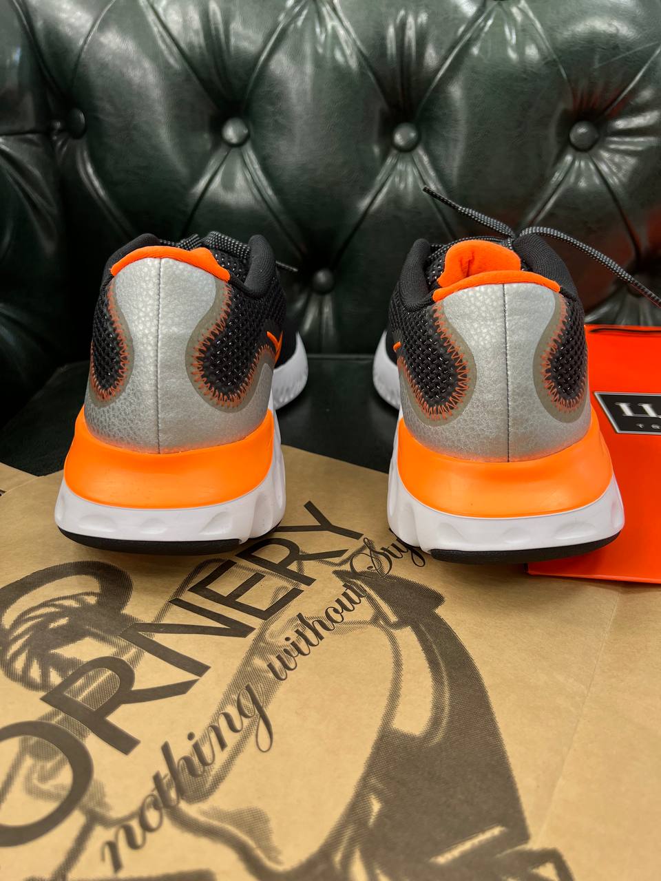 Кроссовки Nike Renew Run Black Total Orange — фото 7