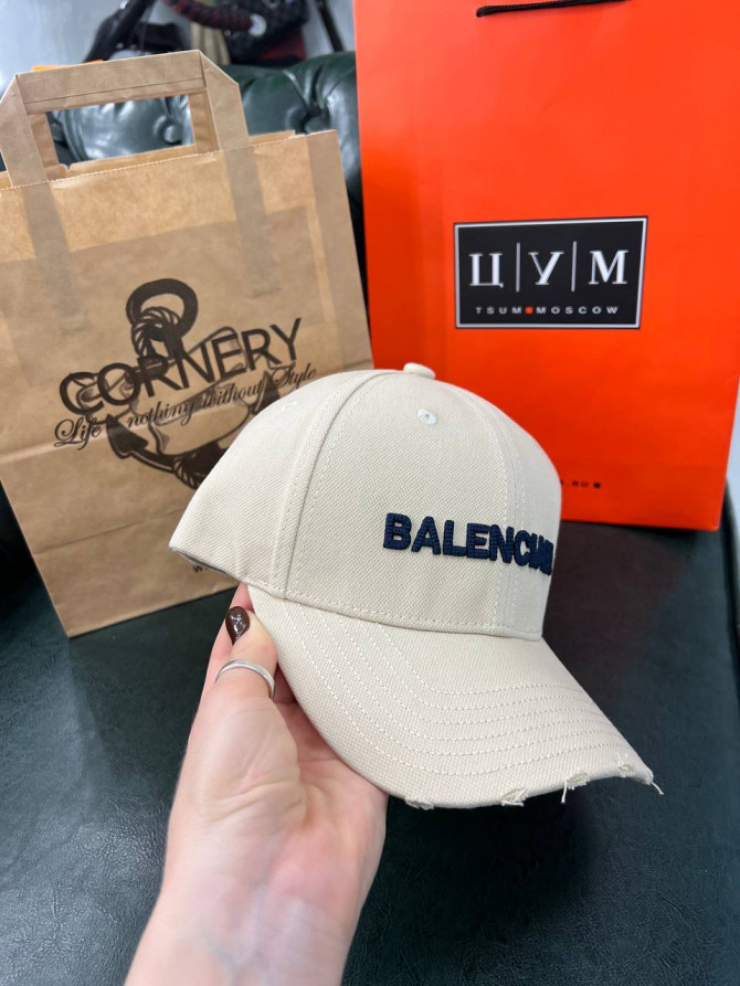 Кепка Balenciaga — изображение 4