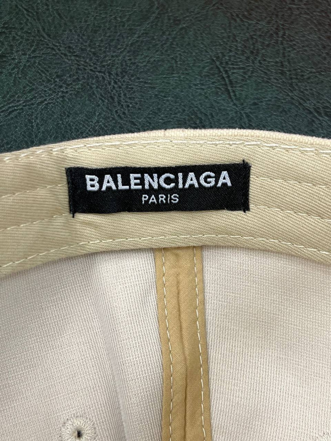 Кепка Balenciaga — изображение 5