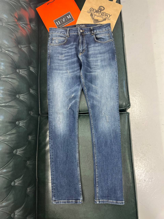 Джинсы Balmain