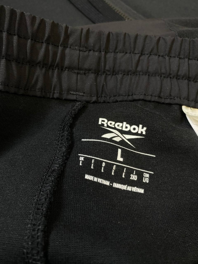 Спортивный костюм Reebok — изображение 2