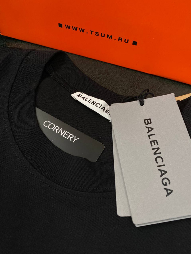 Футболка Balenciaga — изображение 2