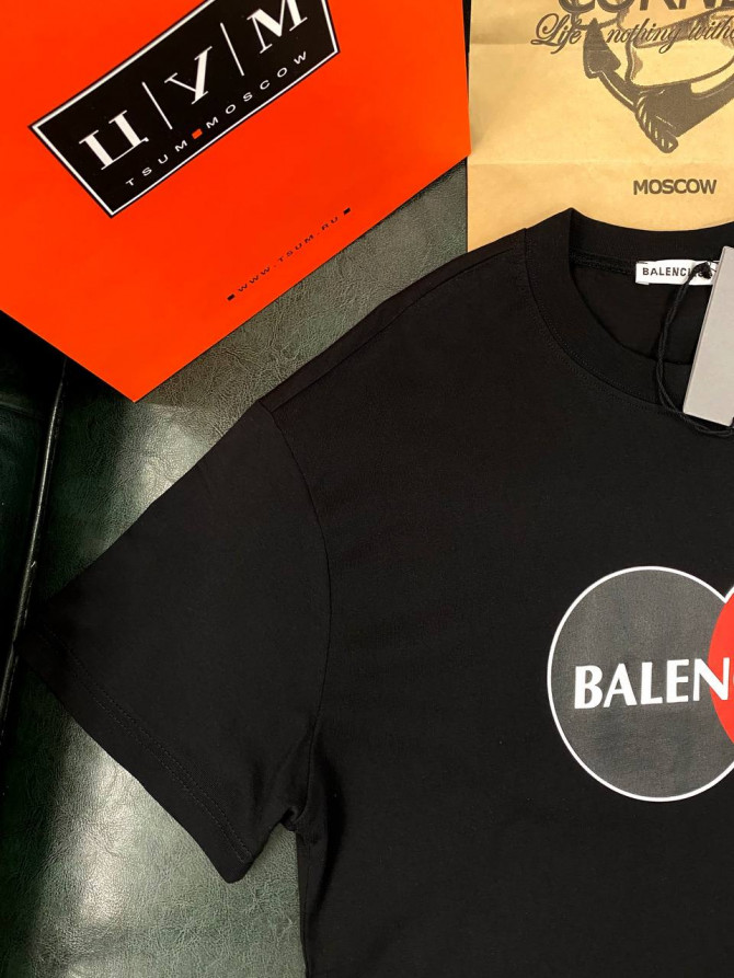 Футболка Balenciaga — изображение 7