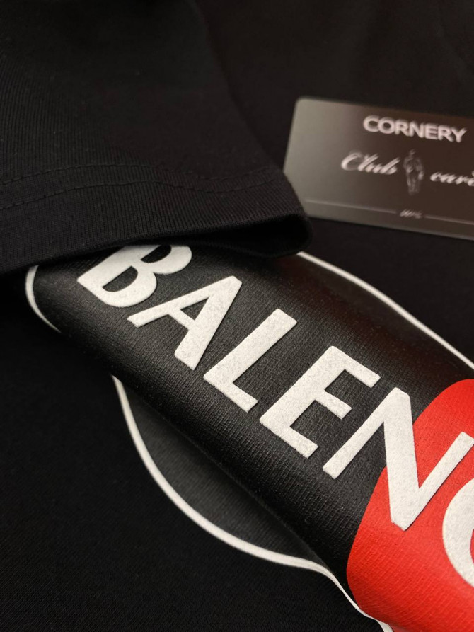 Футболка Balenciaga — изображение 8