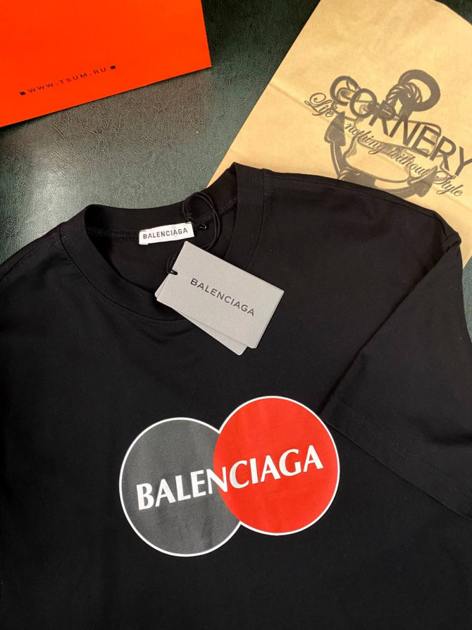 Футболка Balenciaga — изображение 9