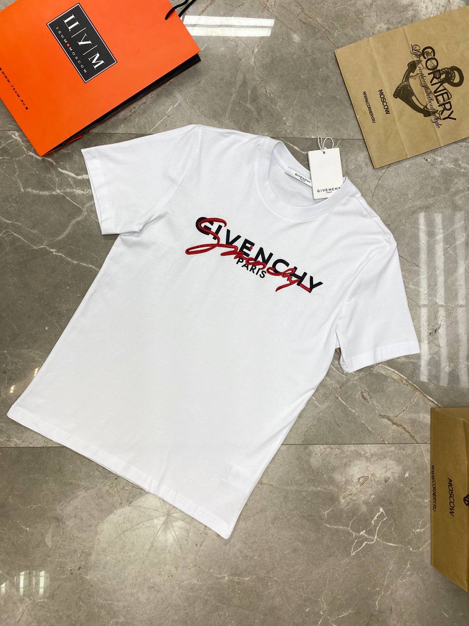 Футболка Givenchy