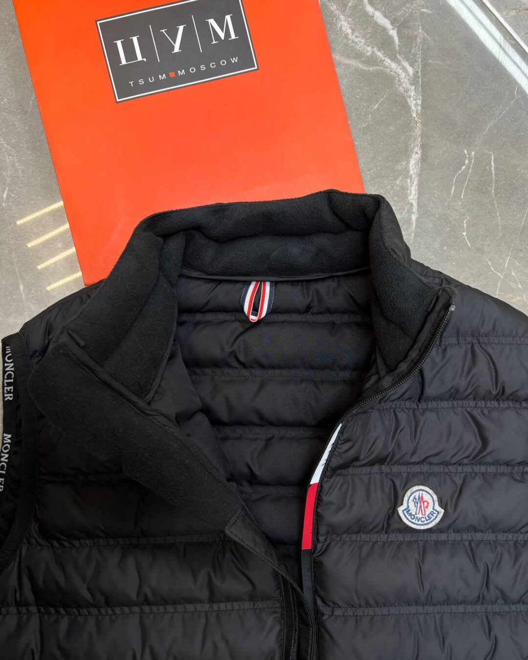 Жилет Moncler — изображение 2