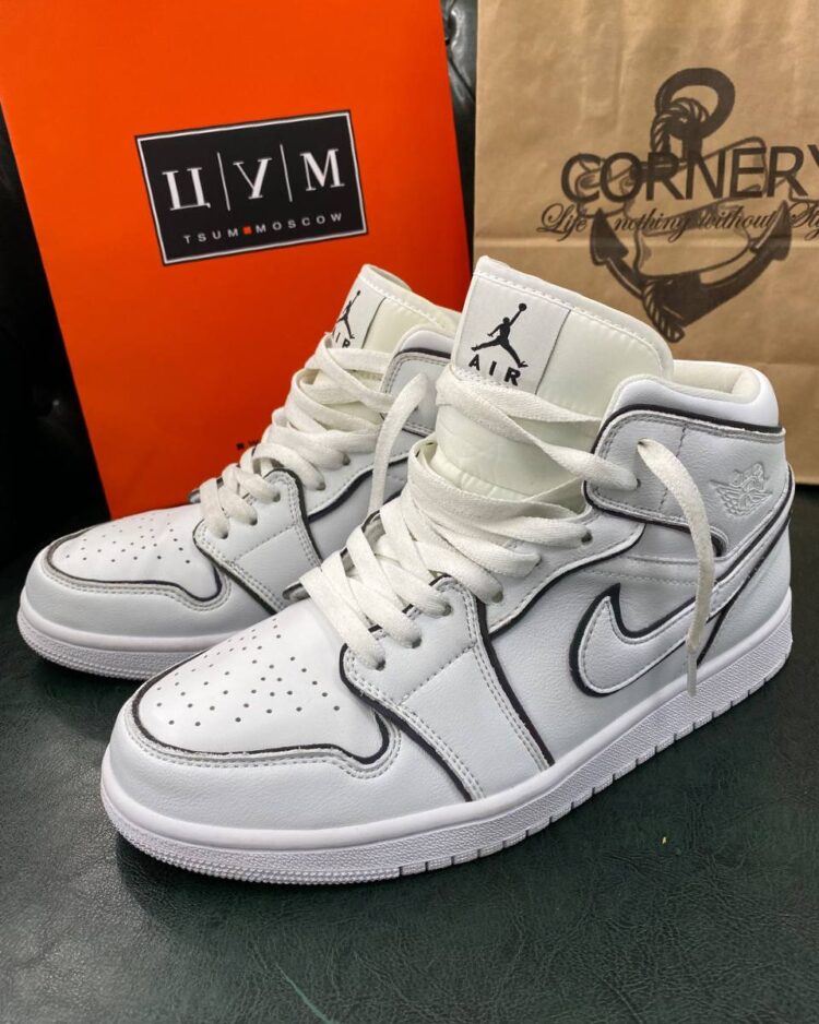 Кроссовки Air Jordan 1 Mid SE Iridescent Trim — фото 1