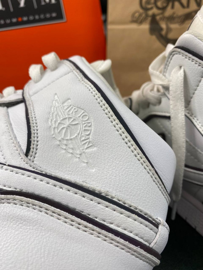 Кроссовки Air Jordan 1 Mid SE Iridescent Trim — изображение 5