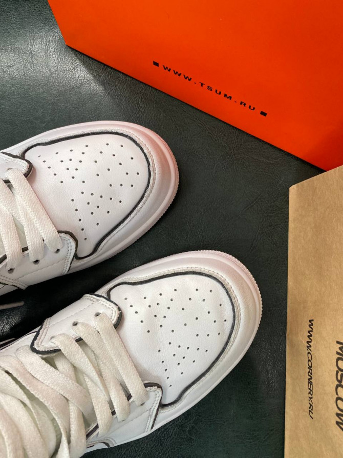 Кроссовки Air Jordan 1 Mid SE Iridescent Trim — изображение 7
