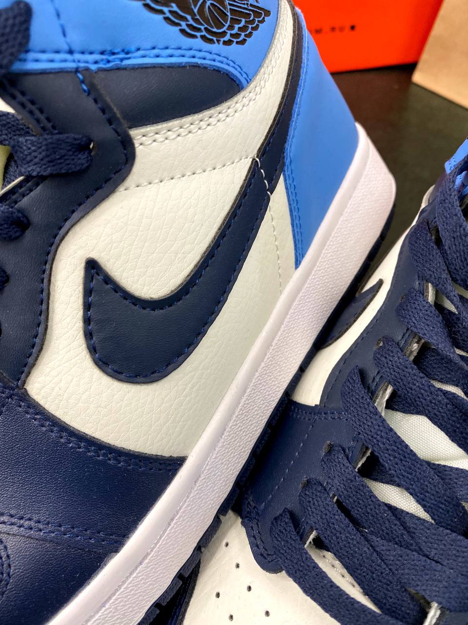 Кроссовки Jordan 1 Retro High Obsidian UNC — фото 7
