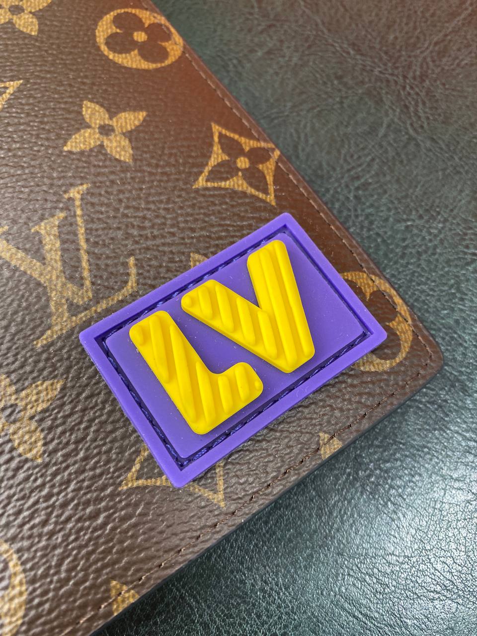 Кошелёк Louis Vuitton — фото 4