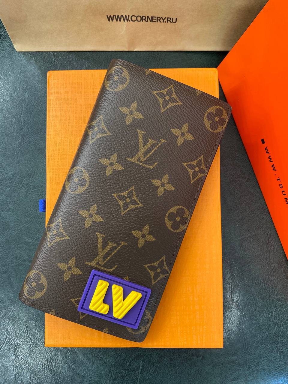 Кошелёк Louis Vuitton — фото 1