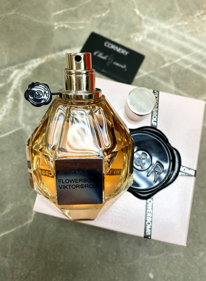 Парфюм Viktor Rolf Flowerbomb — изображение 5