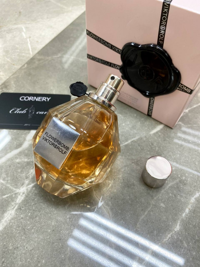 Парфюм Viktor Rolf Flowerbomb — изображение 9