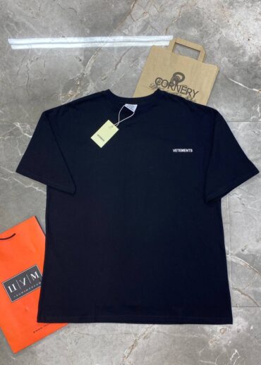 Футболка Vetements Logo