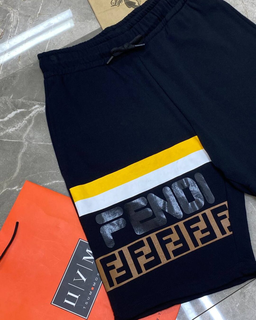 Шорты Fendi — изображение 2