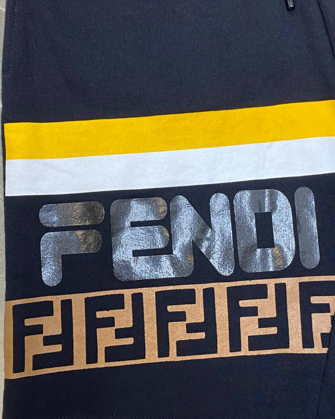 Шорты Fendi — изображение 5