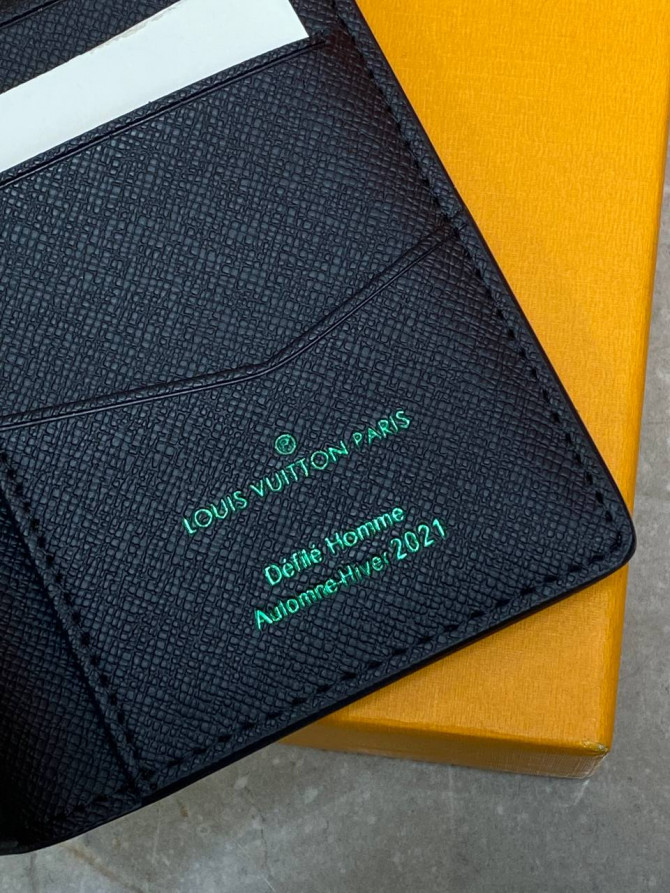 Картхолдер Louis Vuitton — изображение 3