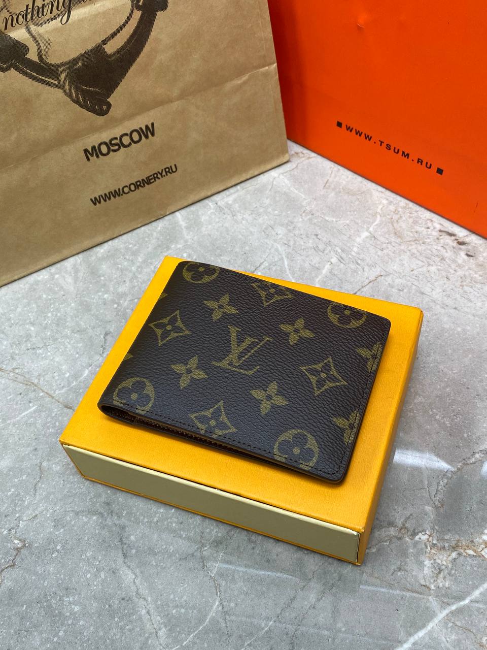Кошелёк Louis Vuitton — фото 1