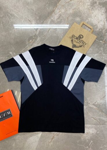 Футболка Balenciaga