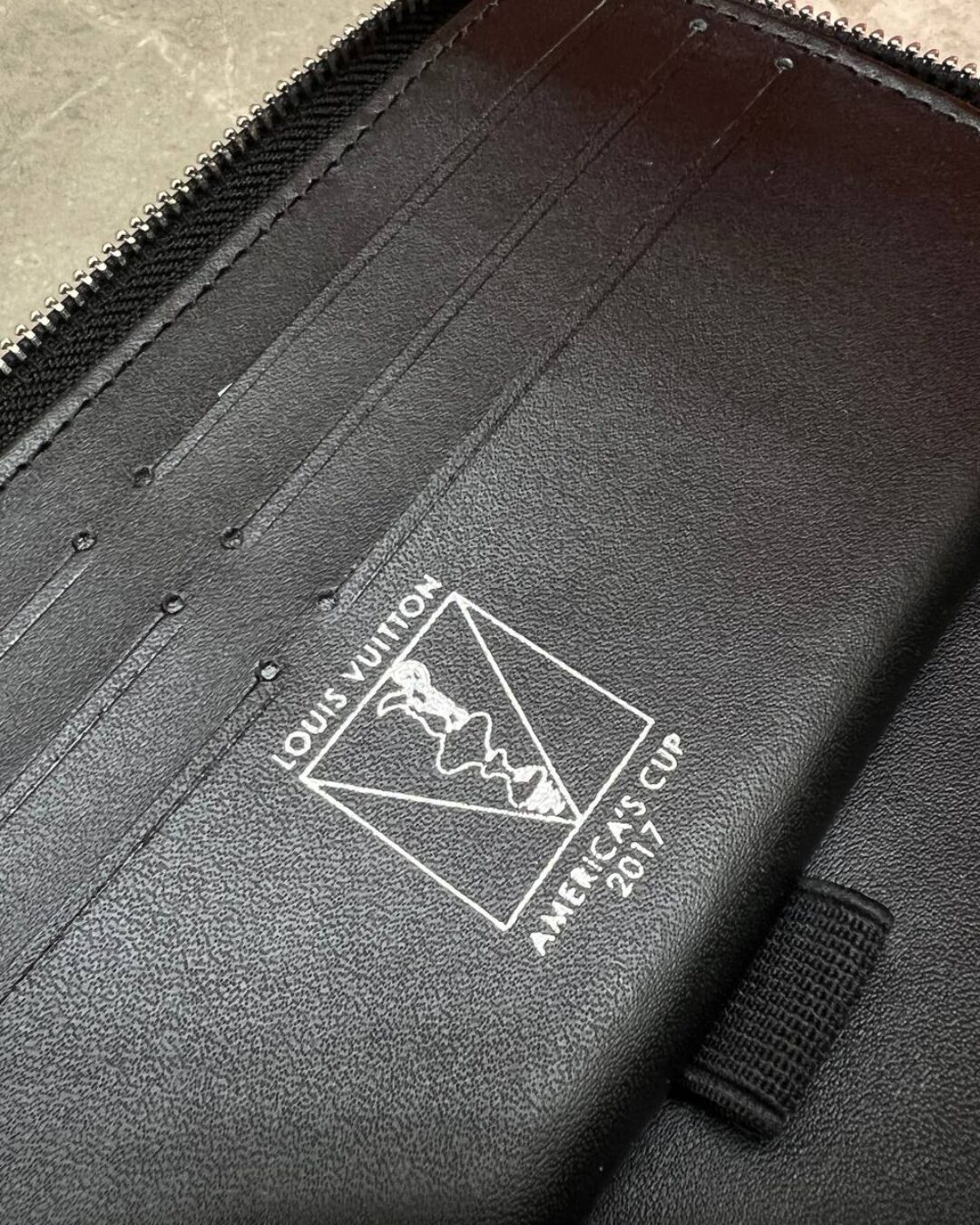 Портмоне Louis Vuitton — изображение 9