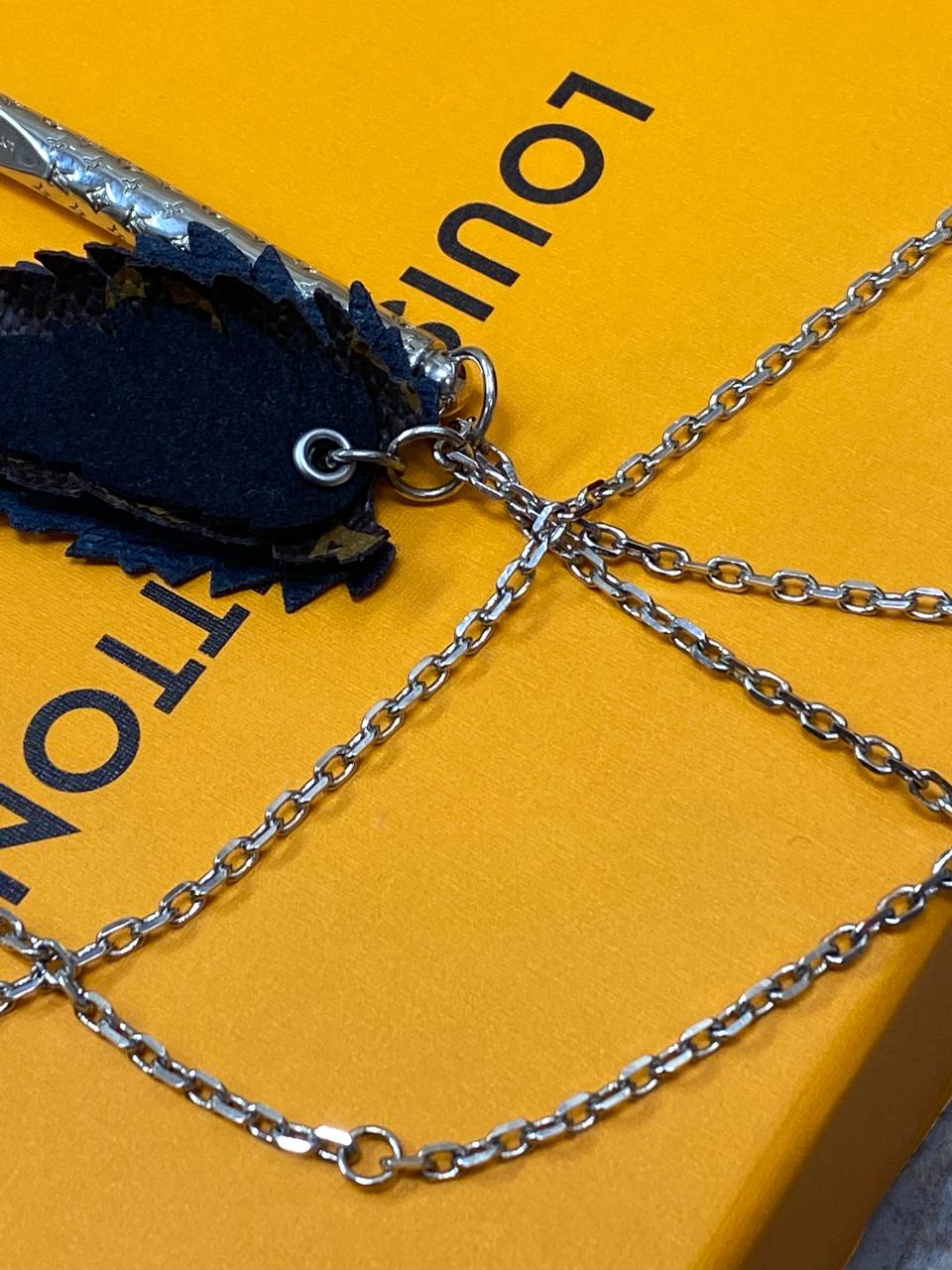 Свисток Louis Vuitton — фото 2
