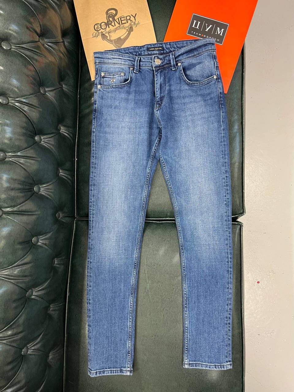 Джинсы Louis Vuitton