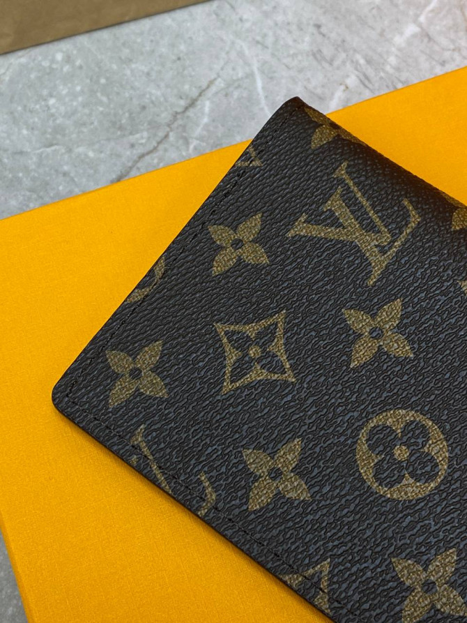 Обложка для паспорта Louis Vuitton — изображение 3