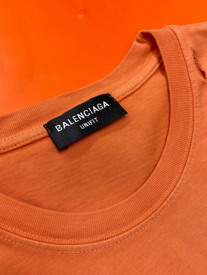 Футболка Balenciaga — изображение 5