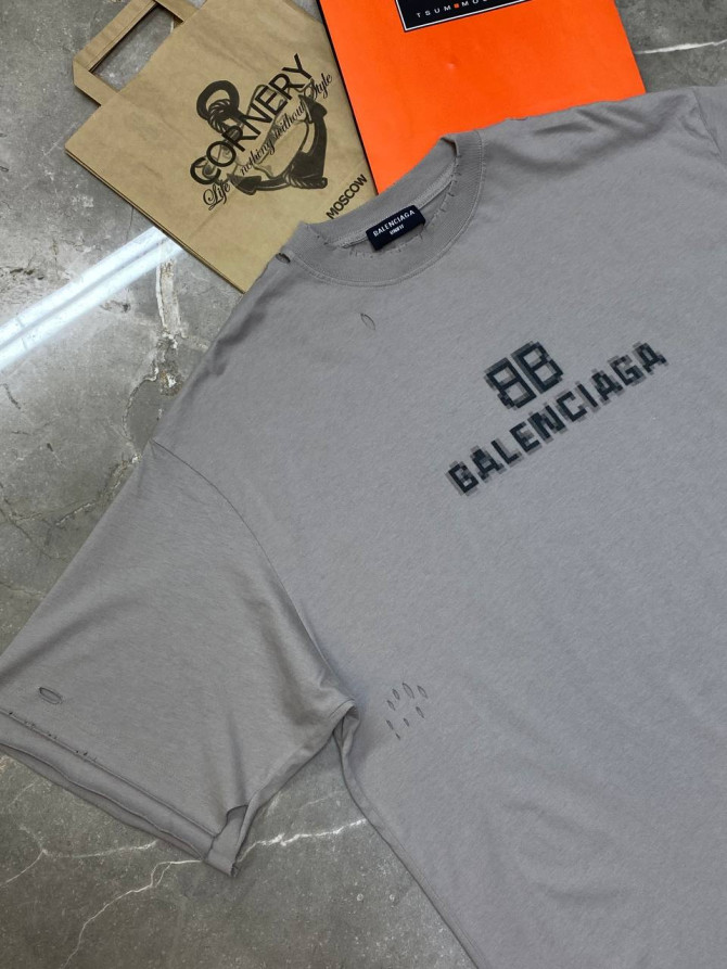 Футболка Balenciaga — изображение 3