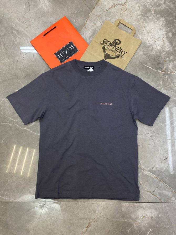 Футболка Balenciaga