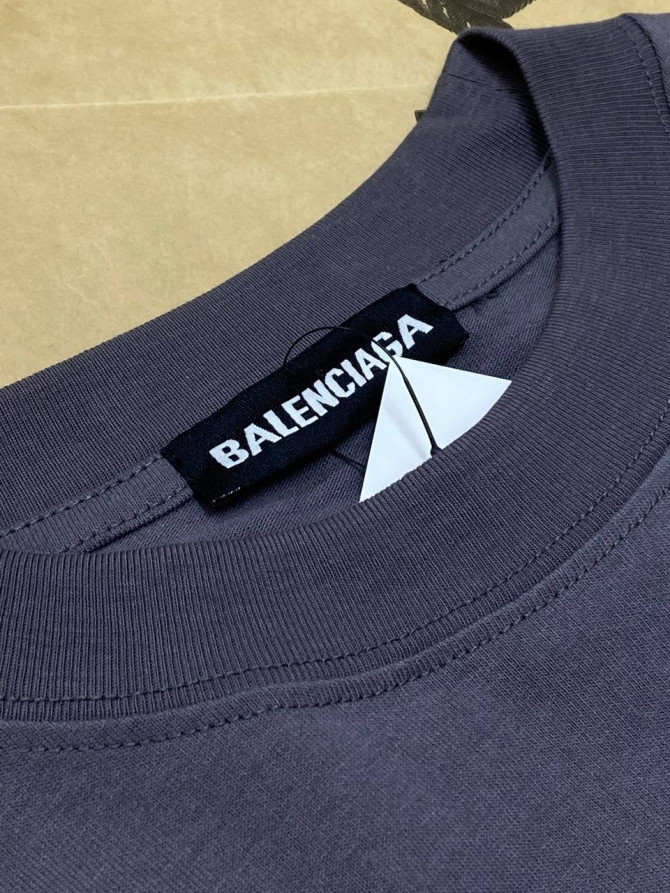 Футболка Balenciaga — изображение 4