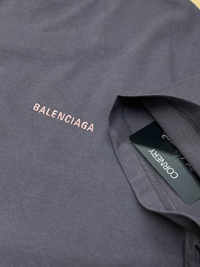 Футболка Balenciaga — изображение 5
