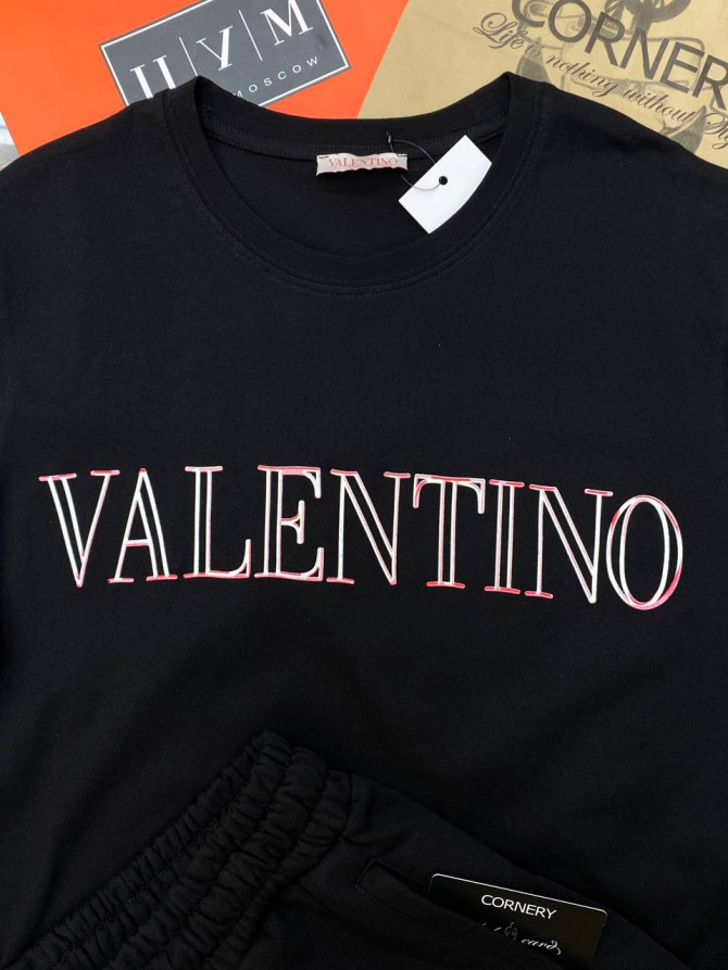 Костюм Valentino — изображение 2