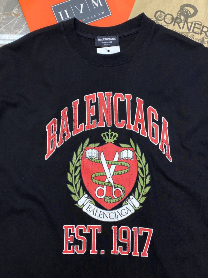 Футболка Balenciaga — изображение 2