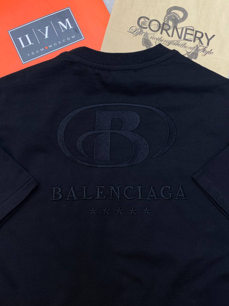 Футболка Balenciaga — фото 5