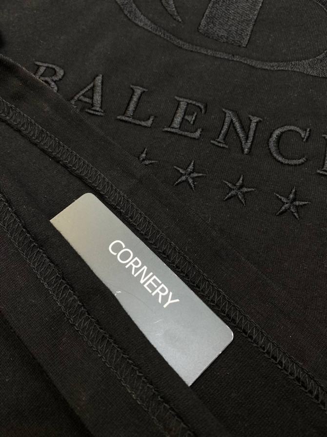 Футболка Balenciaga — изображение 7