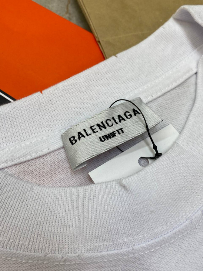 Футболка Balenciaga — изображение 3