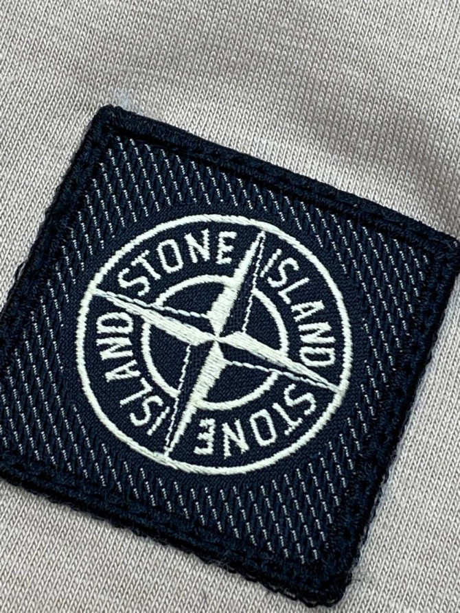 Футболка Stone Island — изображение 4